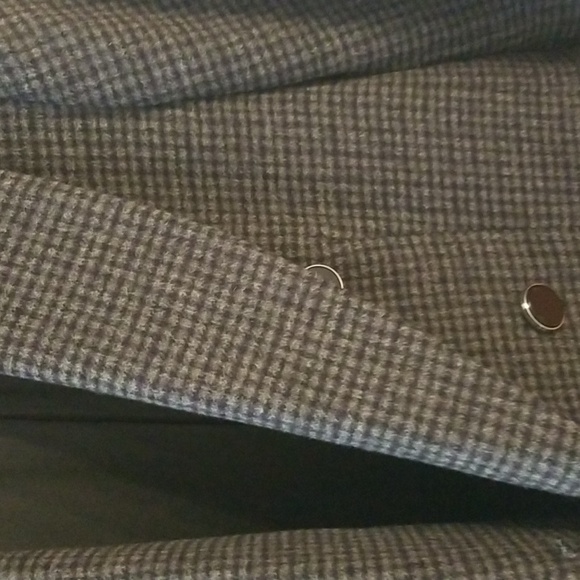 Club Monaco Coat. Size Medium - Picture 7 of 16